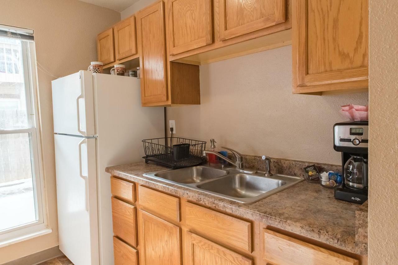 Mountain Song Apartment Colorado Springs Exterior photo