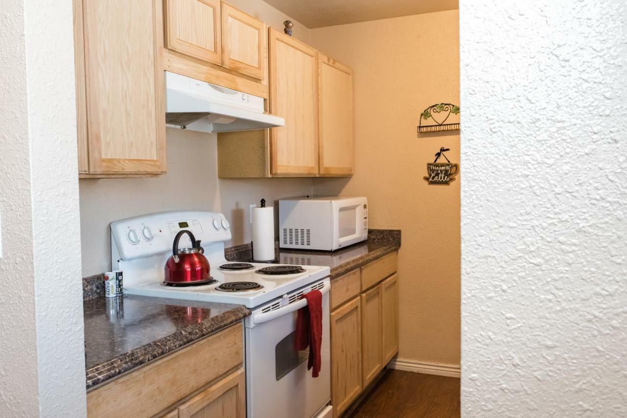 Mountain Song Apartment Colorado Springs Exterior photo